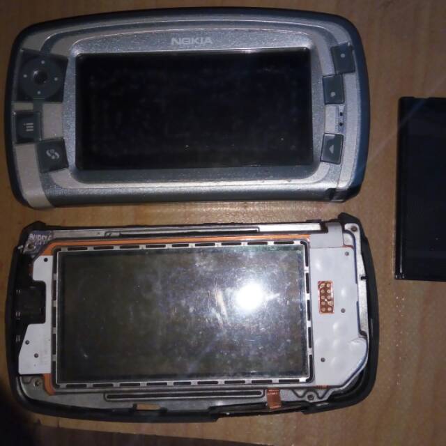 Di jual nokia 7710