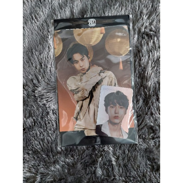NCT RESONANCE HOLO HOLOGRAM STANDEE DOYOUNG PHOTOCARD PC