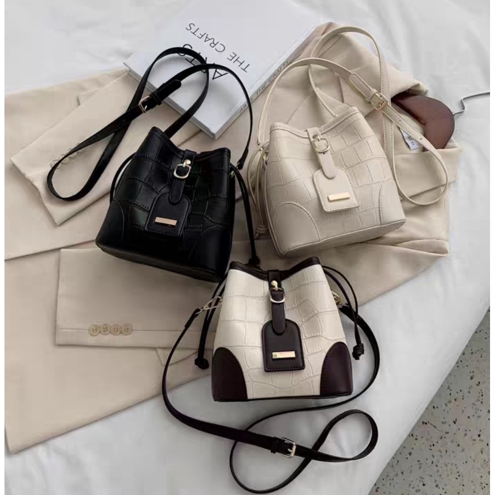 201335 Tas Selempang Wanita Import Slingbag Cewek Impor (1 KG MUAT 2) CR7547 LT2029 BQ3363 JT1340 EL5408