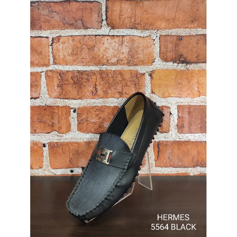 sepatu slip,flat casual pria bahan kulit