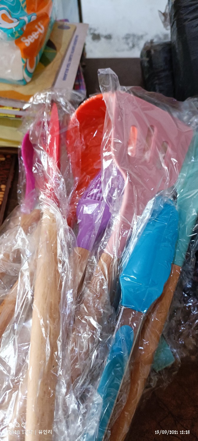 Markas88 Spatula Silicon 13 In 1 Spatula Set Peralatan Masak Spatula Silikon Tahan Panas