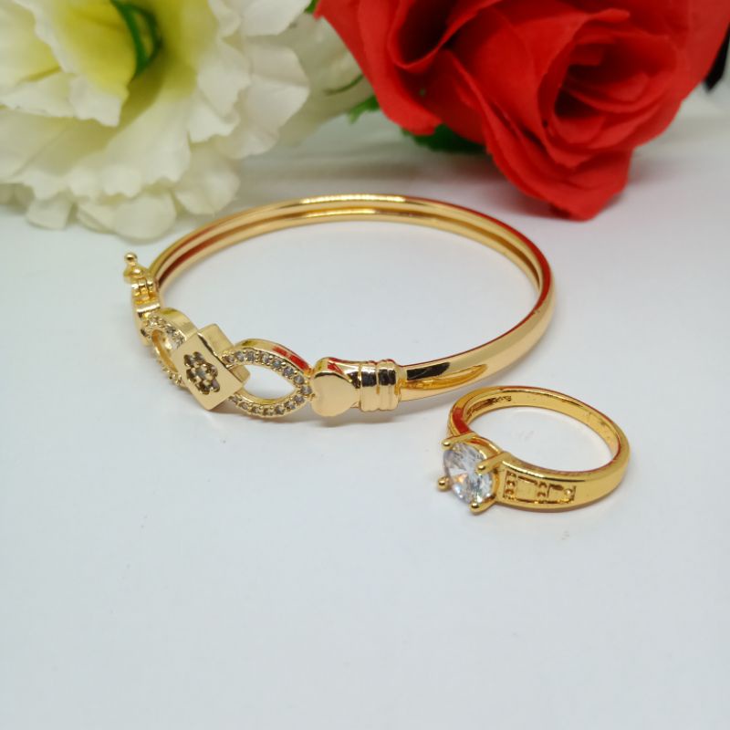 gelang set cincin 23, gelang perhiasan fashion wanita import, gelang perhiasan mirip mas asli.