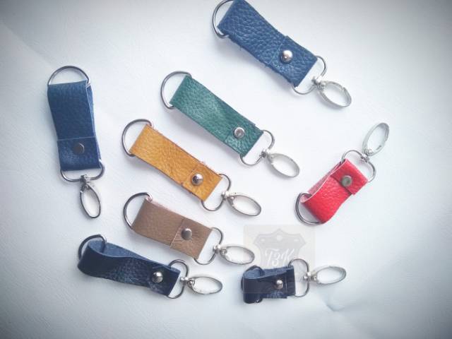 Gantungan kunci kulit asli key chain leather souvenir