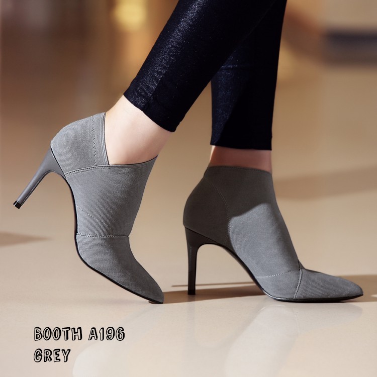 Boots heels fashion korea A196