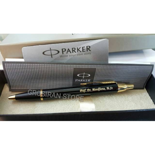 

PULPEN PARKER ORIGINAL ALAT TULIS KANTOR BISA UKIR GRAFIR NAMA TULISAN PERUSAHAAN
