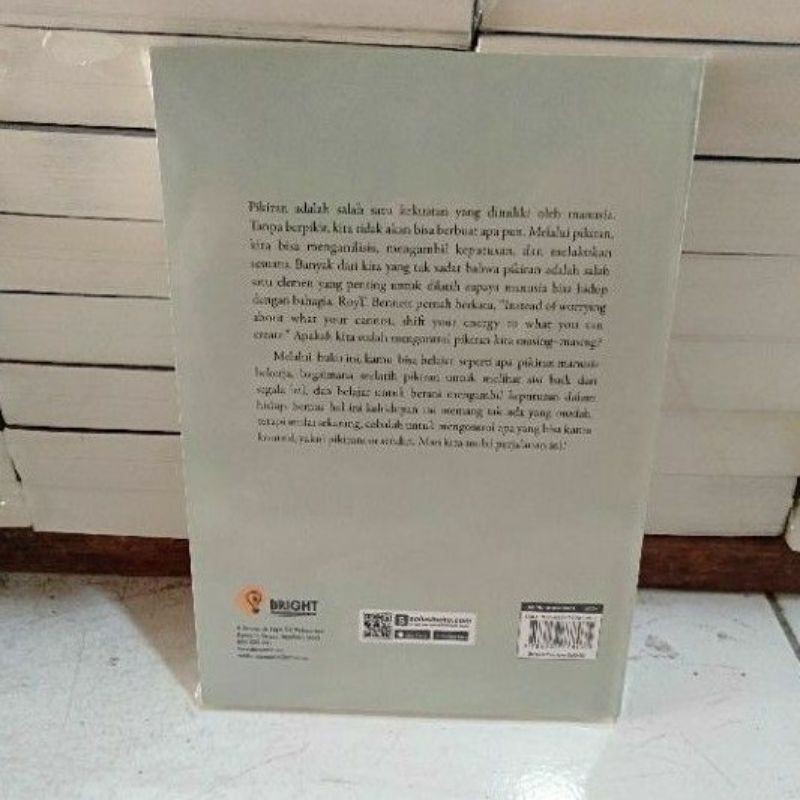 SENI BERPIKIR POSITIF KERTAS : BOOKPAPER Penulis  :BRIAN ADAM	-1
