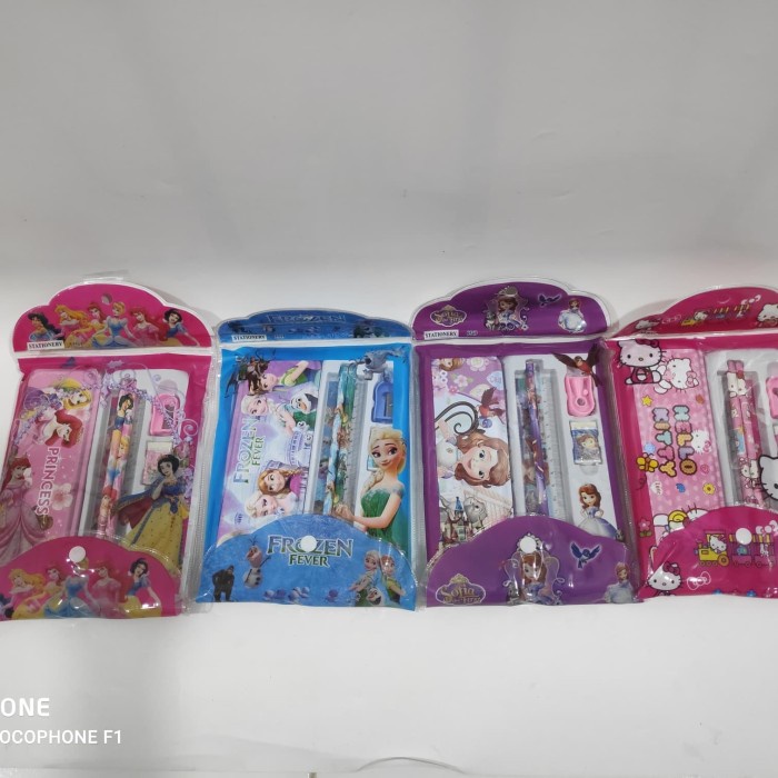 

Kusus Hari Ini Stationery Set Pensil Karakter Anak2 Terlaris