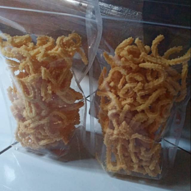 

Akar kelapa / Cemilan kelapa