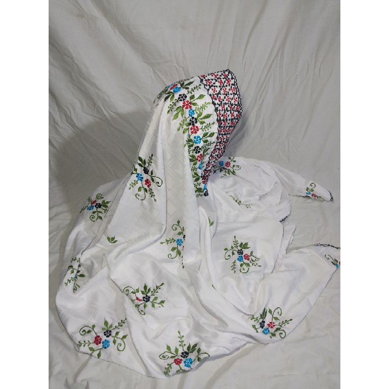 mukena bordir lajuran semi sutra