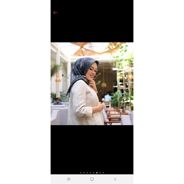 TWILIGHT SQUARE BLACK VENUS BUTTONSCARVES