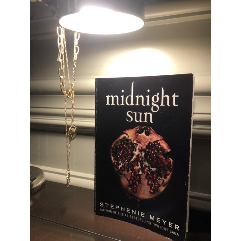 Midnight Sun by Stephenie Meyer