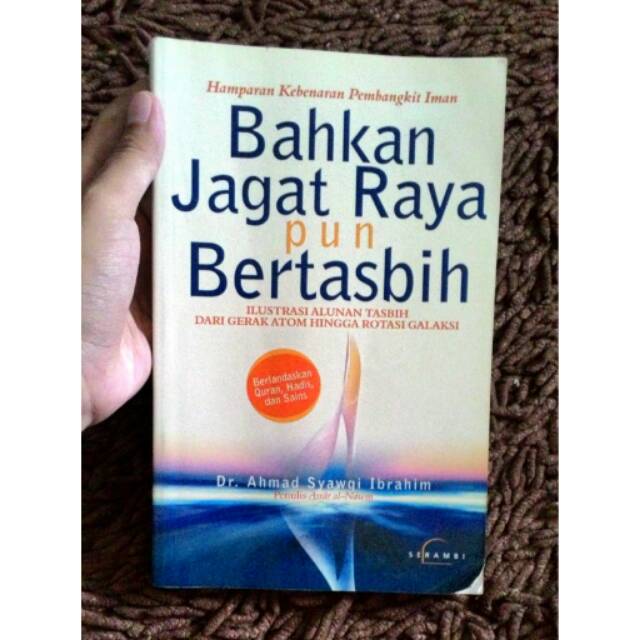 Buku Bahkan Jagat Raya pun Bertasbih