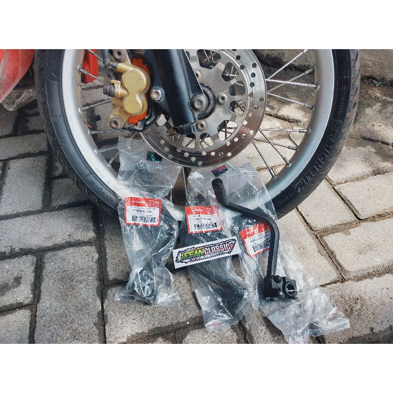 kick stater starter selah CBR 150r LED original baru