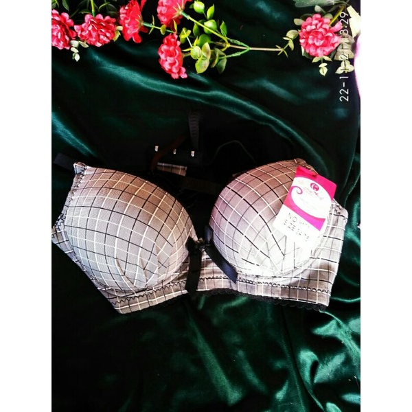 beha wanita chelyne tanpa kawat,  bra chelyne