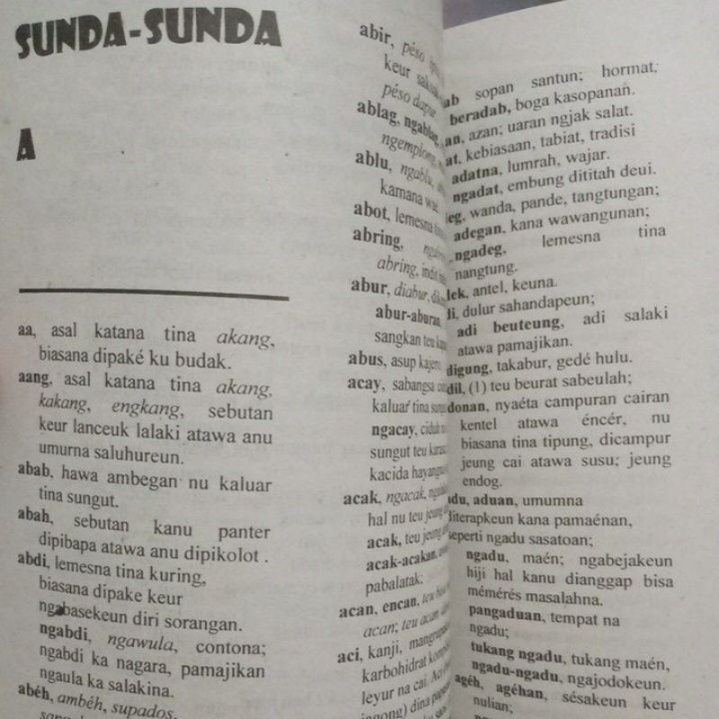 Kamus Bahasa Sunda - Indonesia / Sunda - Sunda / Indonesia - Sunda Untuk SD SMP SMA UMUM