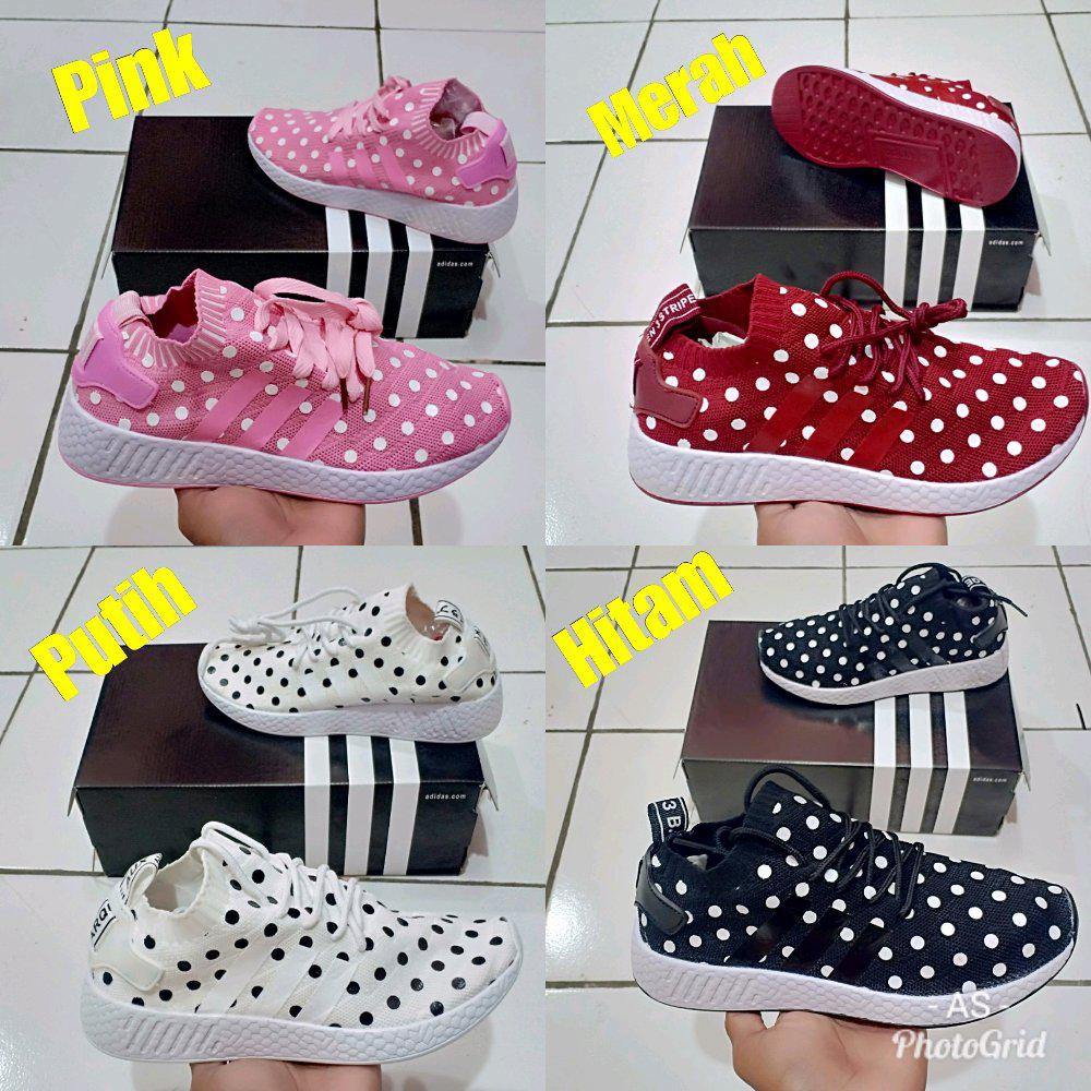 sepatu fashion wanita polkadot sepatu slip on fashion wanita sepatu