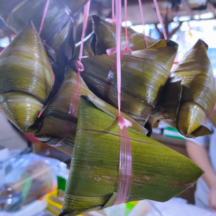 

KETAN-BERAS- BAKCANG KETAN AYAM DAUN PANDAN -BERAS-KETAN.