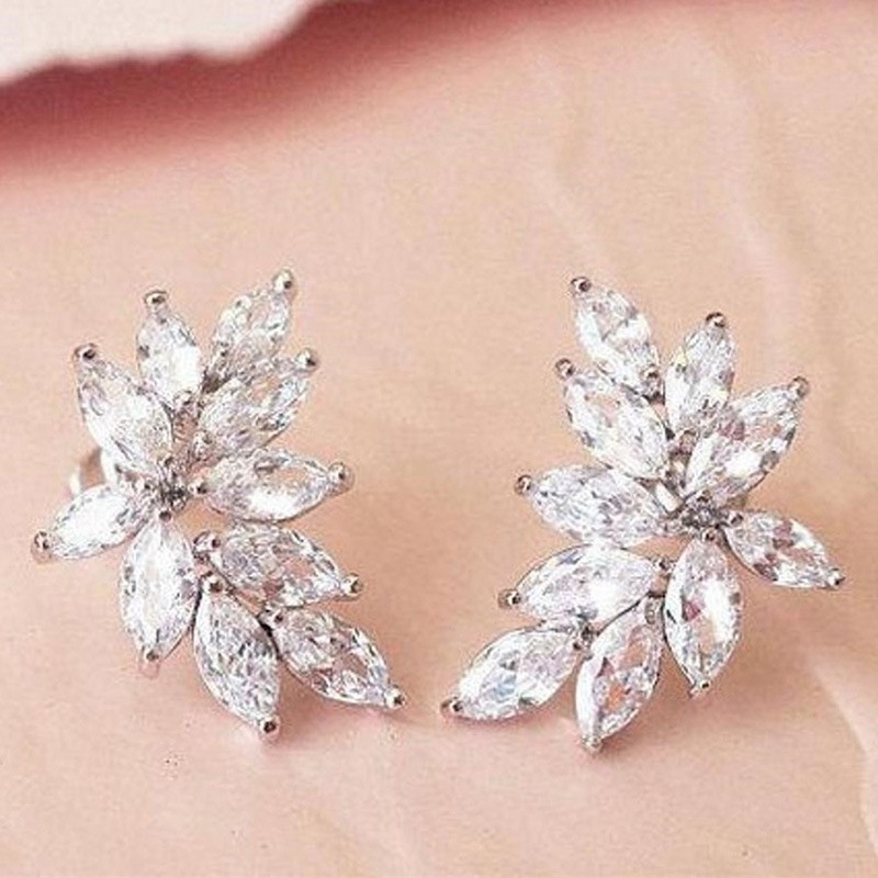 Anting Tusuk Desain Daun Hias Cubic Zirconia AAA Untuk Wanita