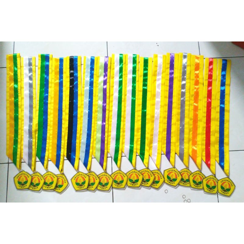 Kalung Wisuda Akrilik Coating Resin Kalung Satin Glass