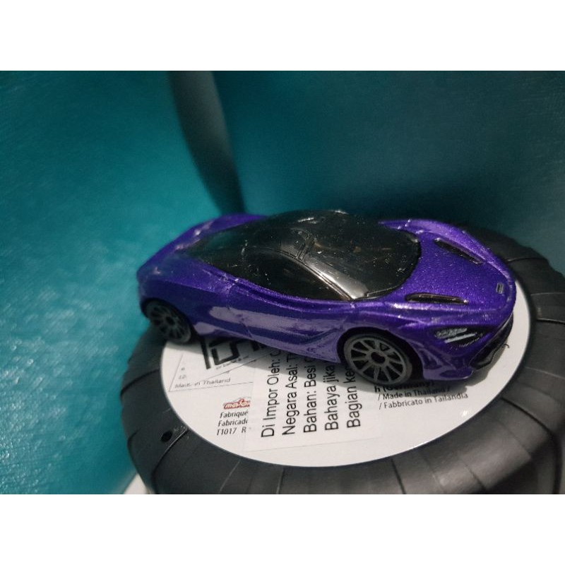 Hot Wheels McLaren 720s loose