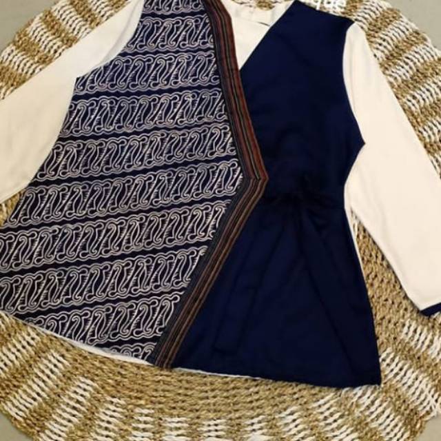 Blus batik kombinasi