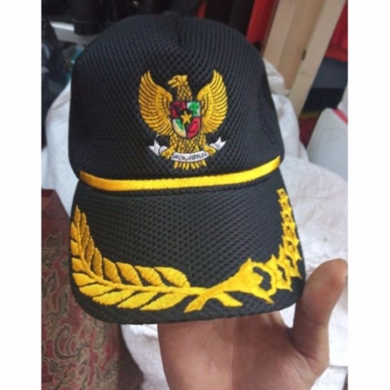 Topi Garuda Padi Kapas