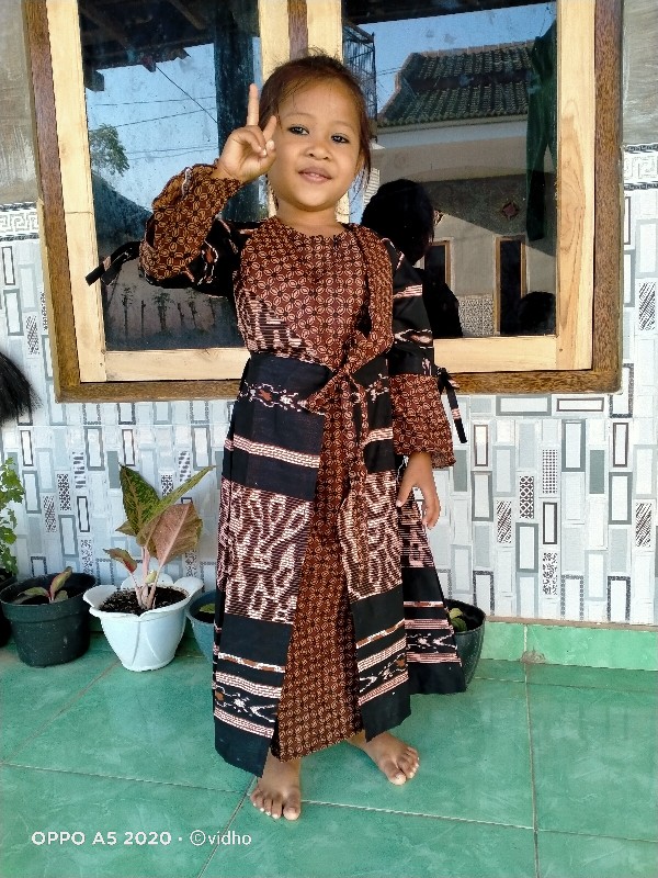 Batik Anak Wanita Maura Couple - Sania Ruffle Batik