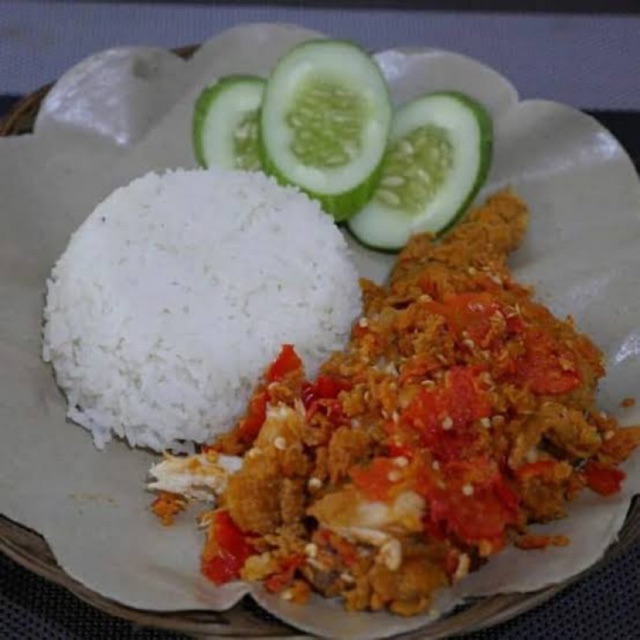  AYAM  GEPREK  MAMAKE LANGSUNG KIRIM VIA GOJEK Shopee Indonesia