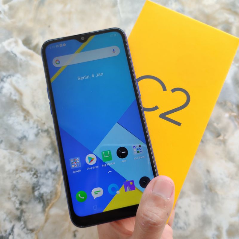 Realme C2 ram 3 internal 32 gb second