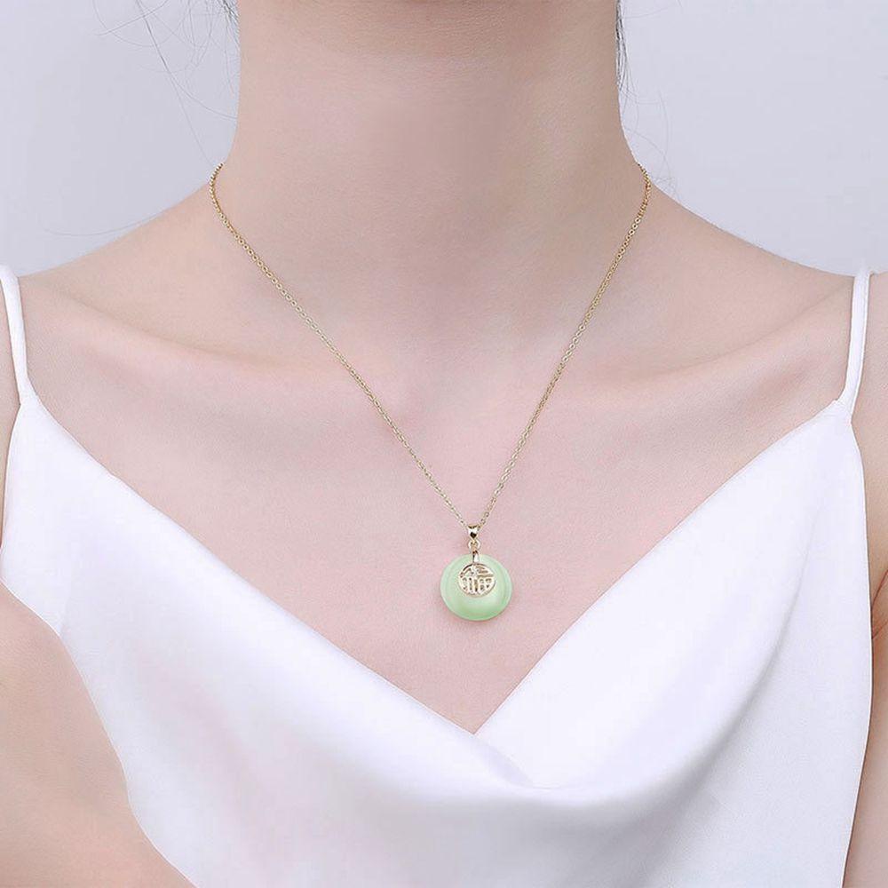 Mxbeauty Kalung Giok Mewah Retro Gaya Etnik Perhiasan Wanita Kalung Perhiasan Hadiah Karakter Cina Berkah Gaya Cina Kalung