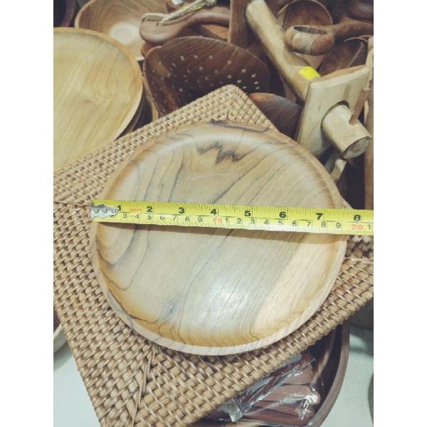 Piring Kayu Jati Bulat Diameter 20cm