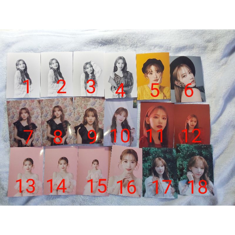 Miyawaki Sakura Graduation Goods - Random Photo Set PP HKT48 IZ*ONE