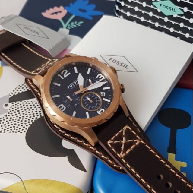 

Fossil JR1505 ORIGINAL include Tin box n manual book.jpg