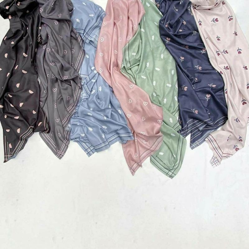 Ceria Scarf by Vanilla Hijab Kuncup Putih Navy Love Pink Abu Semangka Awan Hijau Biru