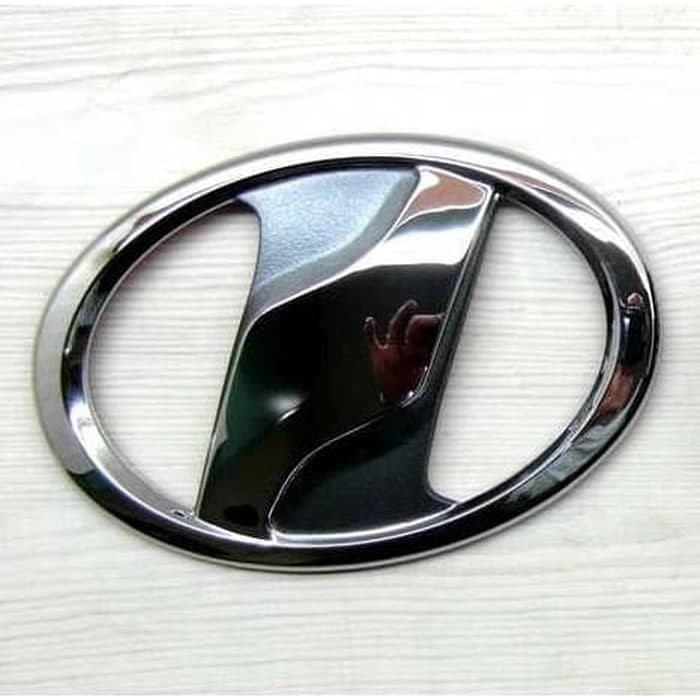 Emblem Mobil Logo Vitz Velfire Avanza Xenia Innova Yaris Alphard
