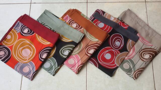 Jilbab segi empat motif 16/ voal umama