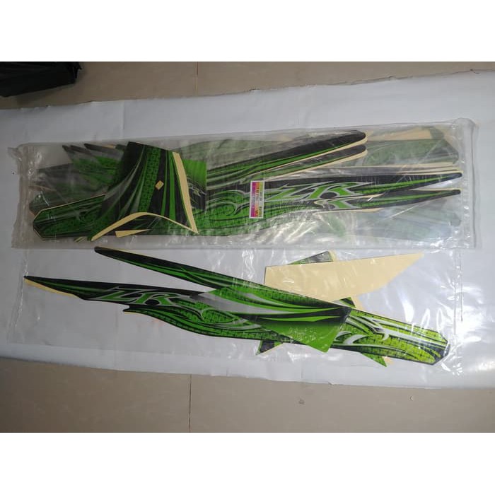 Stiker Bodi &amp; Lis Body &amp; Striping Vega Zr 2011 Hitam Hijau