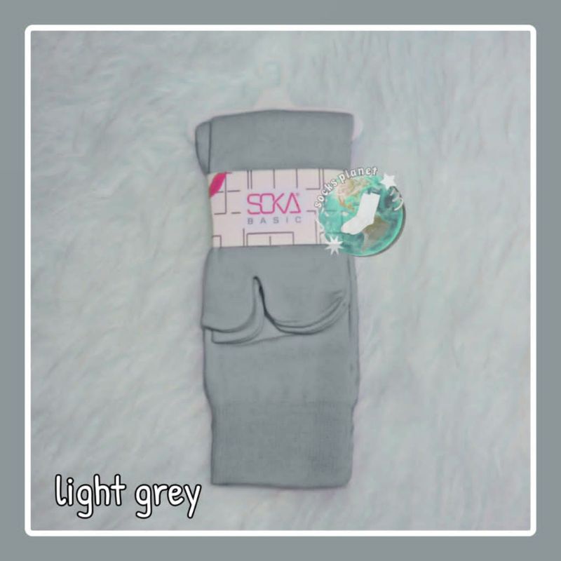 [1 PASANG] ORIGINAL SOKA Basic Jempol Kaos Kaki Wanita Hijab Muslimah Murah Size M dan L Termurah Murah Diskon Polos Haji Umroh Warna Kulit dll Size M Pendek size L Panjang Nilon Nylon Kauskaki Kaus Kaki Kaoskaki Krem Cream Skin Series Soka Socking-Light Grey