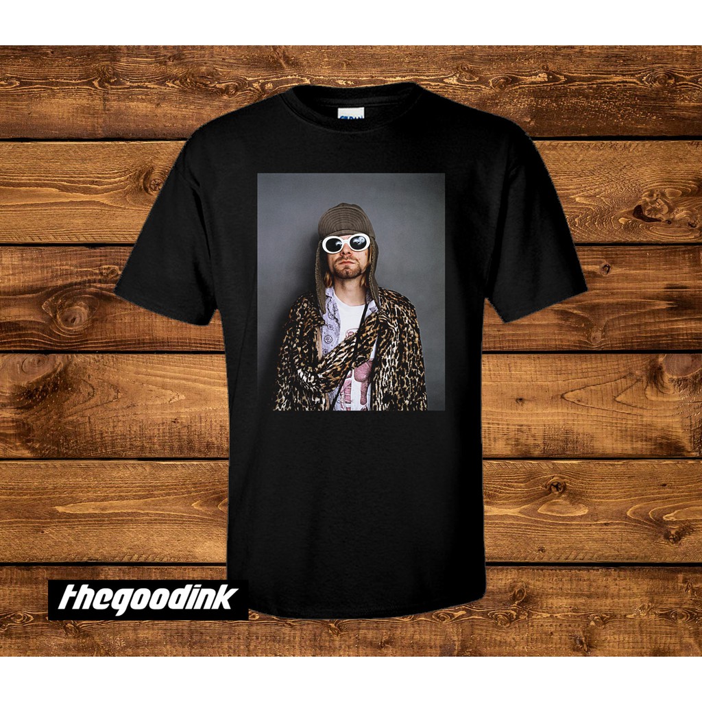 Kaos Nirvana - Kurt Cobain Photo 3 Hitam - Original Gildan T-shirt