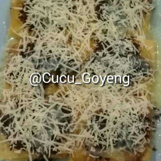 

Cucu Goyeng Chocolato / Vanilla / Matcha / Strawberry Chocomaltine Keju Oreo