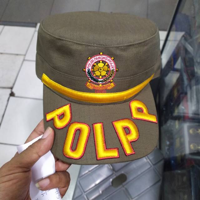 Topi komando satpol pp