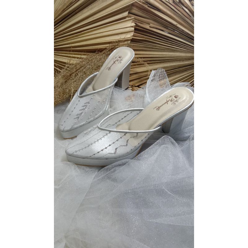 sepatu wanita adella silver 9cm hak bahan