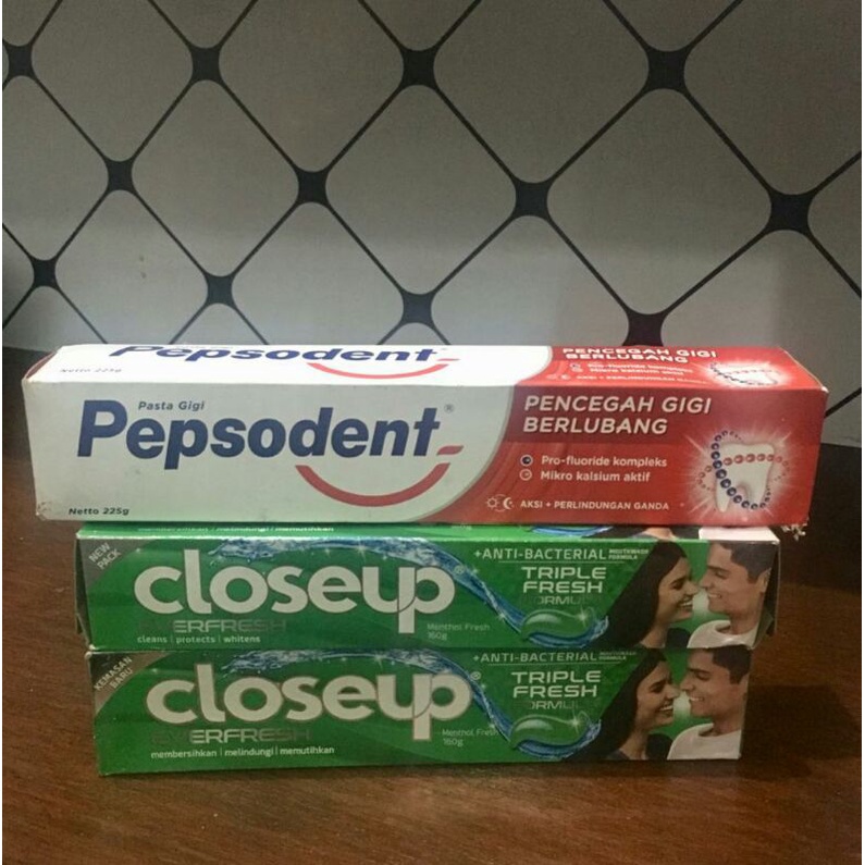 Pasta gigi / odol close up 160 gr, pepsoden 225 gr