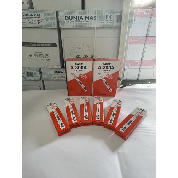 

Cutter Joyko Kecil A-300 Satuan // Timur Jaya Stationery cutter joyko kecil A-300 satuan