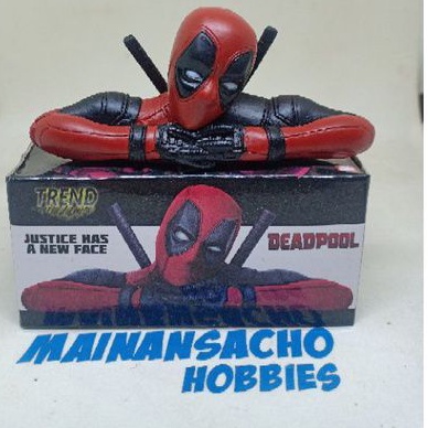 MAINAN ACTION FIGURE PAJANGAN DEADPOOL