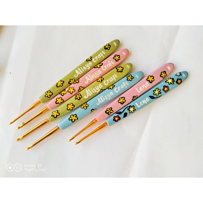tulip gold gagang kayu/jarum rajut/hakpen rajut size 3/0-pcs