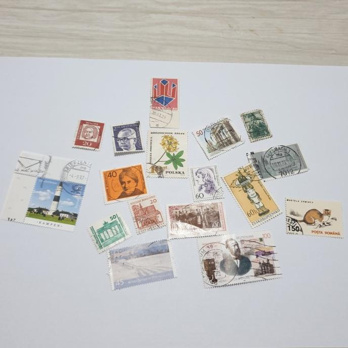 

Promo Awal tahun perangko kuno luar negeri kondisi sudah di cap isi 10 pcs beda2 gambar Promo Awal tahun