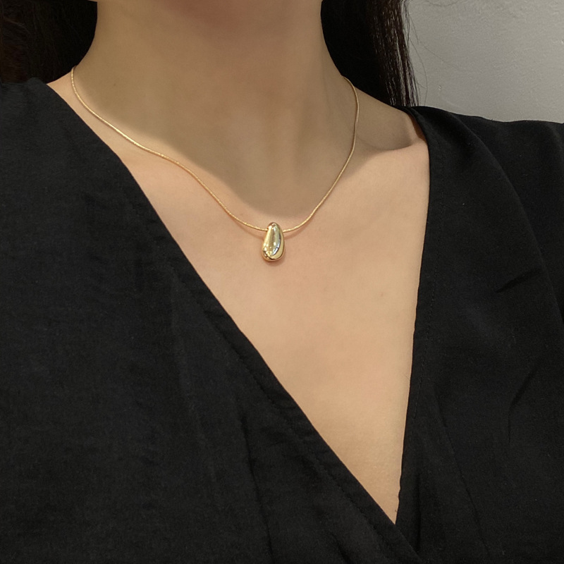 Trendy Vintage Necklace Simple Temperament Geometry Pendant Choker Personality Clavicle Chain Charming for Ladies Women Elegant