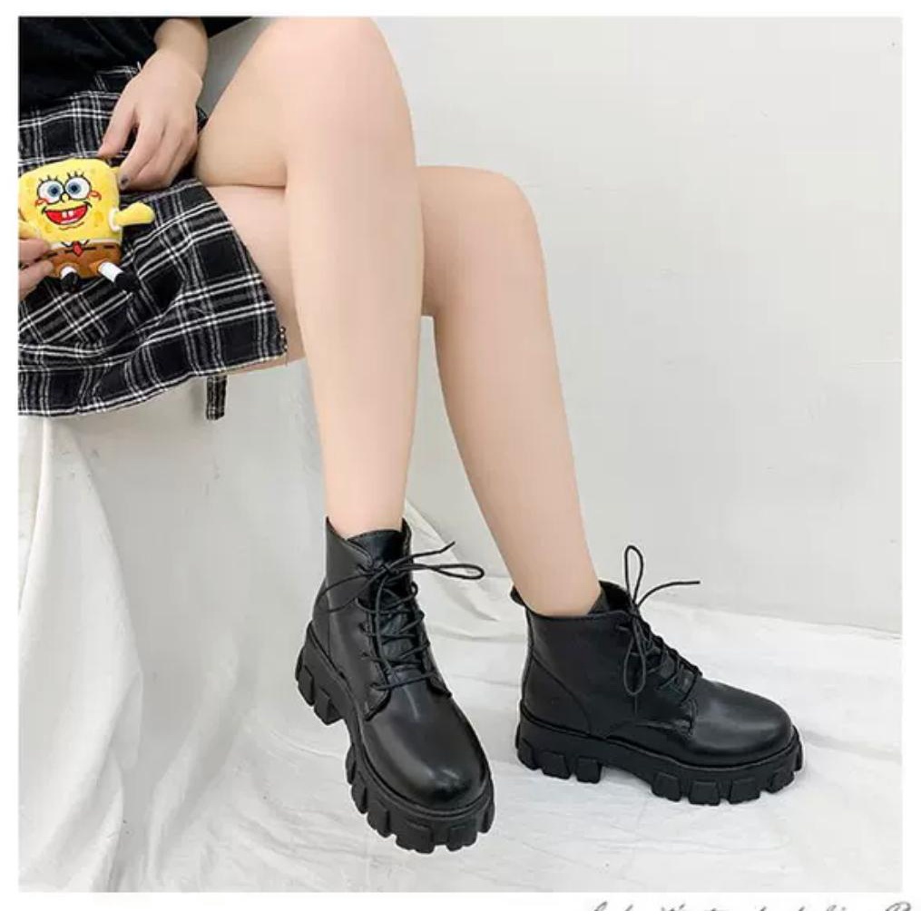 [DUNIA FASHION] Sepatu Wanita Sneakers Boots Import Premium Quality DF 532