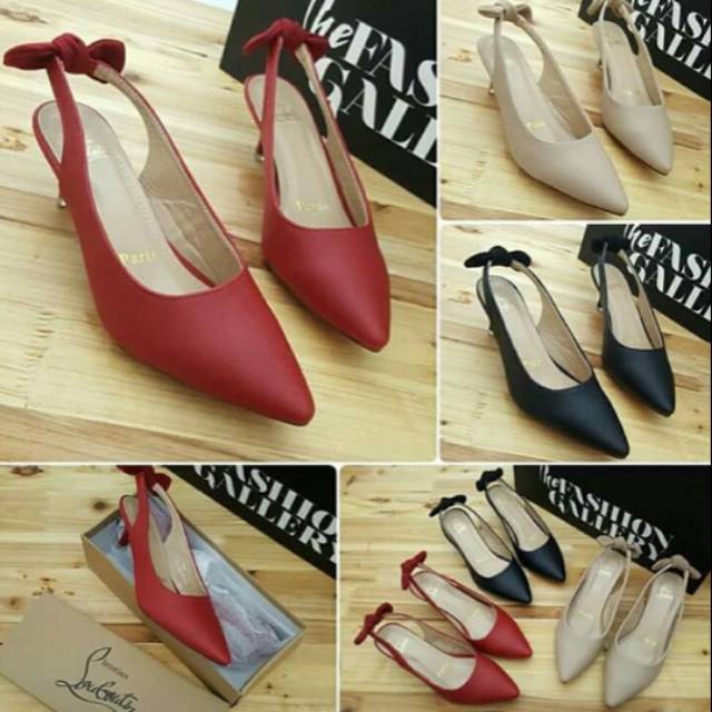 (62 UL).. Heels divi ND 17